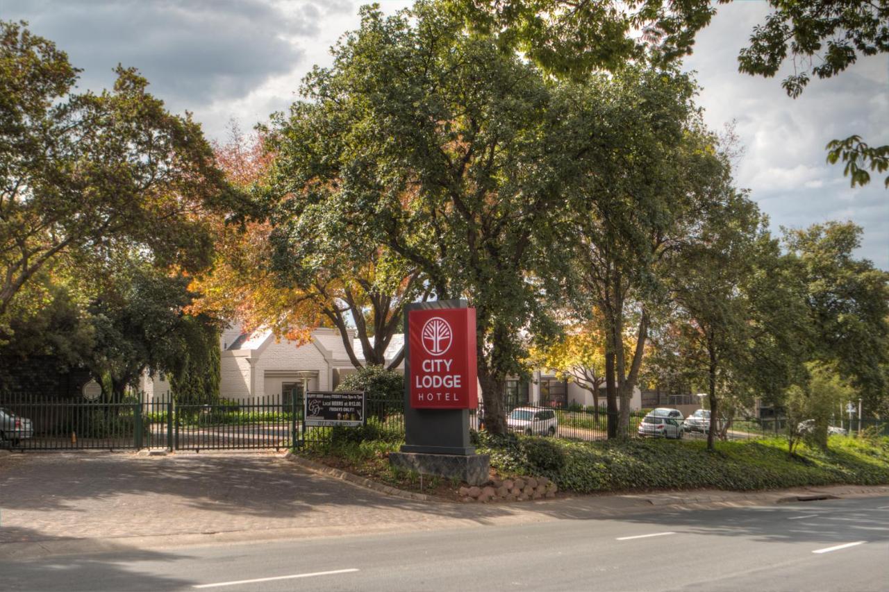 City Lodge Hotel Sandton, Katherine Street Johannesburgo Exterior foto