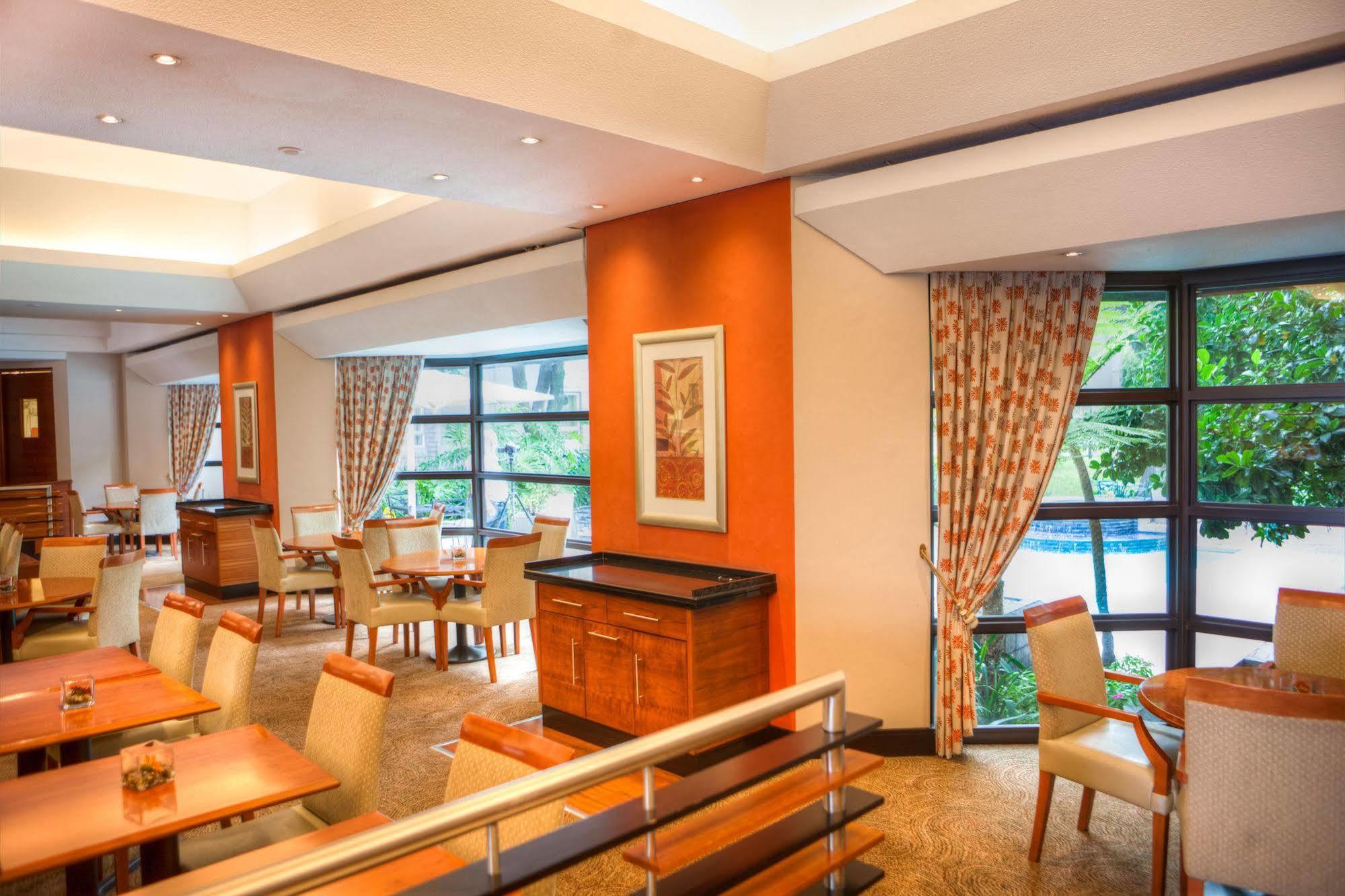 City Lodge Hotel Sandton, Katherine Street Johannesburgo Exterior foto